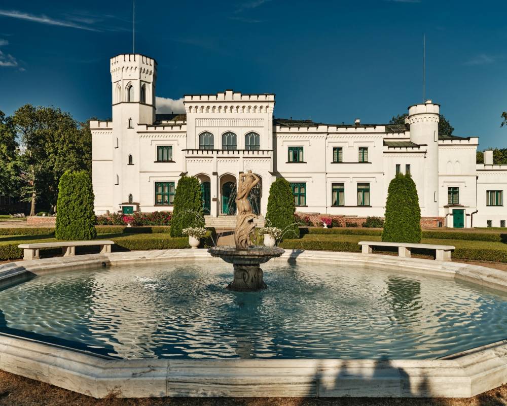 Explore Palace